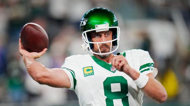 Jets' Quarterback Aaron Rodgers Confirms Plans to Return to the Field Following Torn Achilles Tendon Injury
