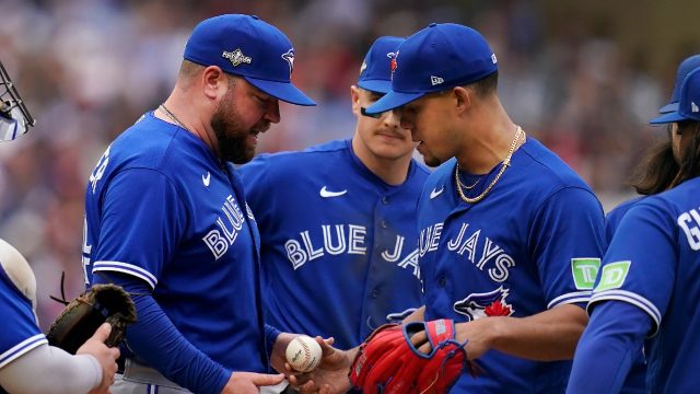 Explanation from Blue Jays’ Schneider on the decision to remove Berrios from Game 2