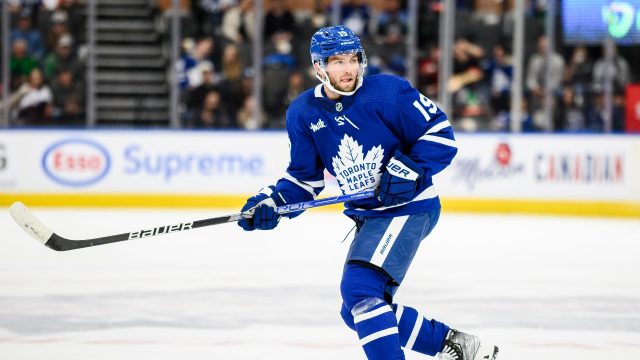 Fraser Minten’s Efforts to Position Maple Leafs Prompt William Nylander’s Transition to Wing