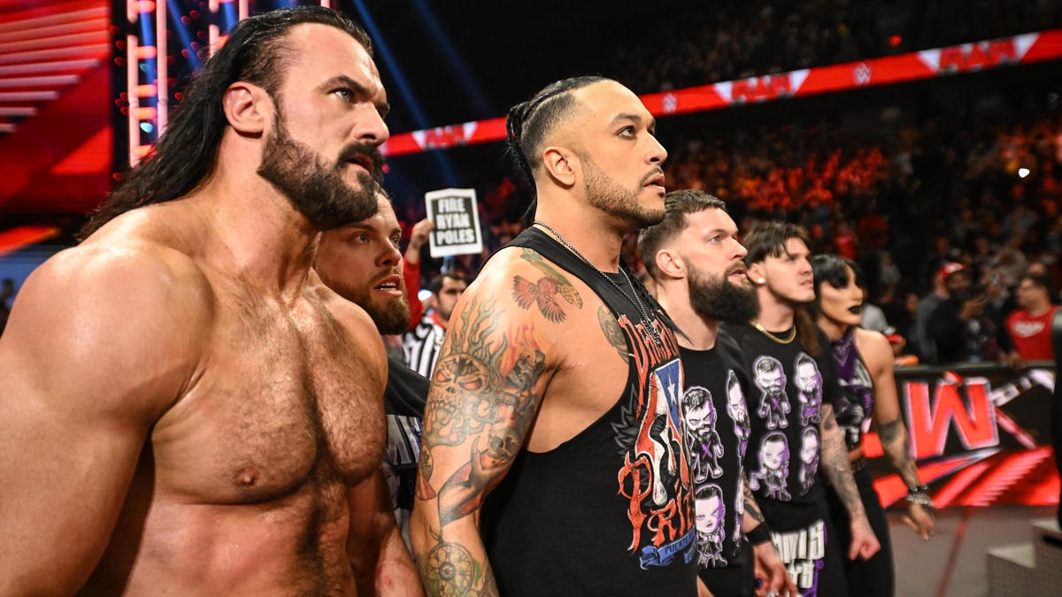 Comparing Wrestlers to Hockey Players: A Preview of WWE Survivor Series