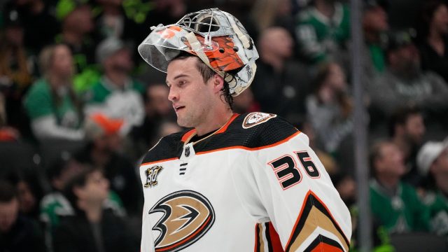 Anaheim Ducks’ John Gibson ejected from game after altercation with Chicago Blackhawks’ Petr Mrazek