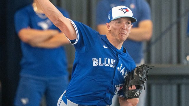 Rain delay pushes back start time for Blue Jays-White Sox game with first pitch now scheduled for 8:20 p.m. ET