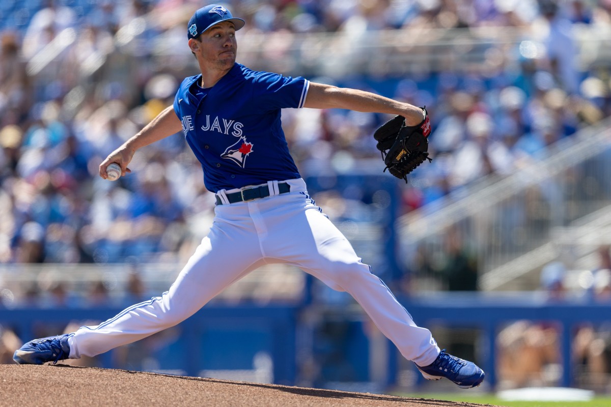 Blue Jays pitcher Chris Bassitt hit by comebacker on pitching arm but stays in game