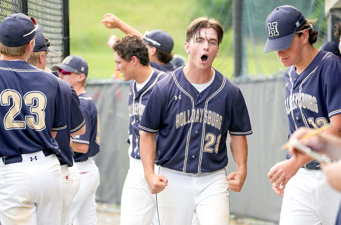 Horwitz hits a double but is caught advancing to third on a groundout