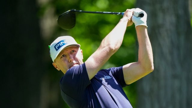 Hughes in Contention at Canadian Open and Embracing Support from Hometown