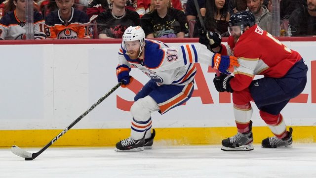 Oilers defeat Panthers 5-3 in Stanley Cup Final Game 5