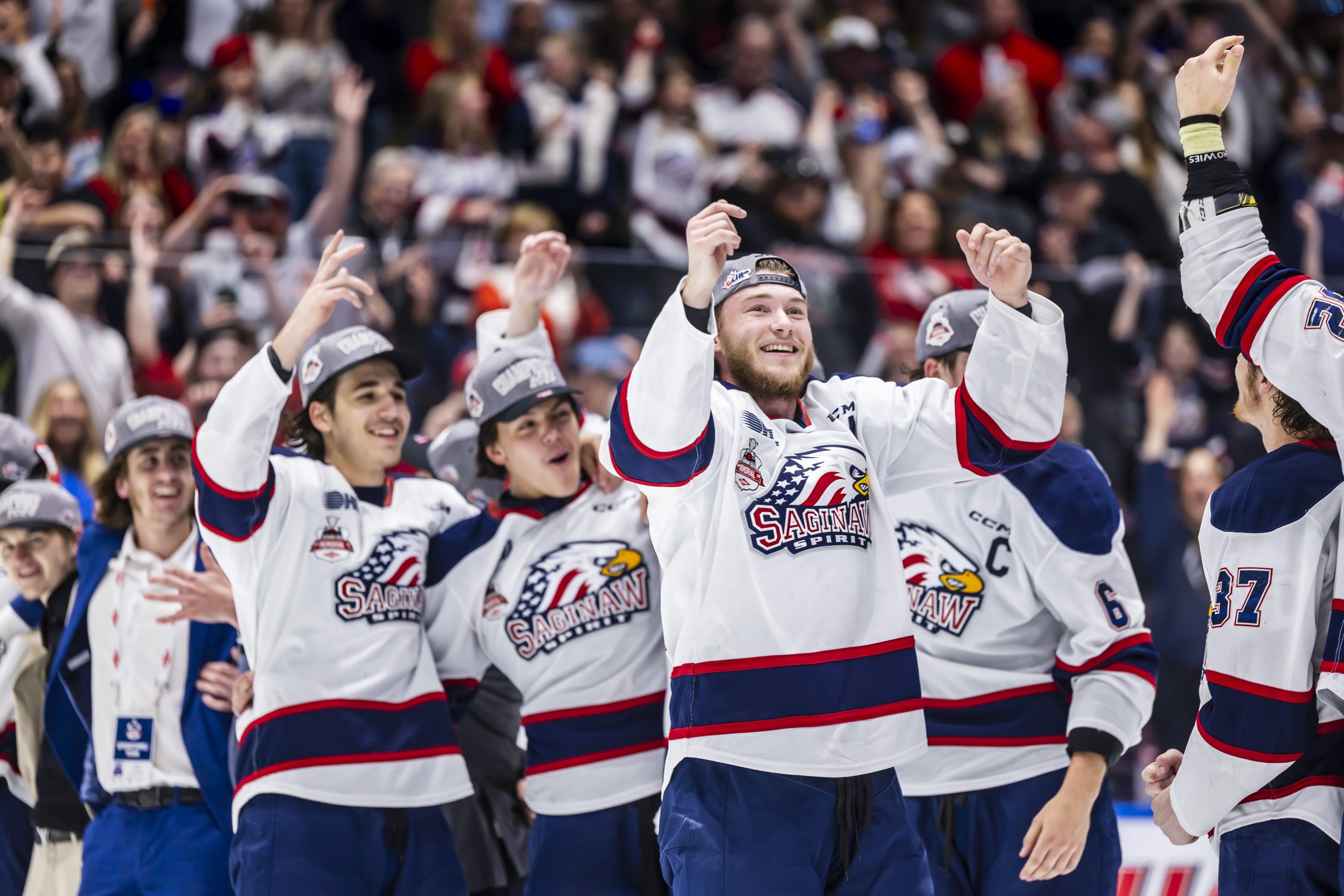 Spirit defeat Knights in close game to claim Memorial Cup