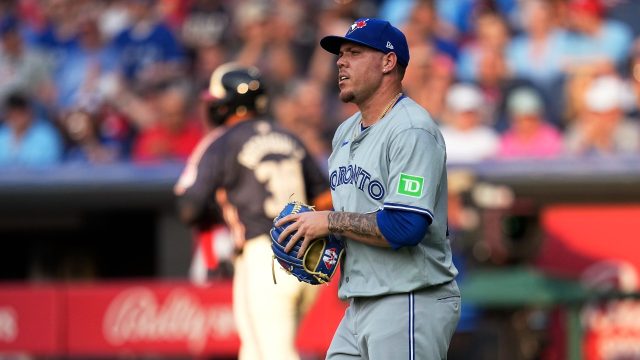 Toronto Blue Jays face off against Cleveland on Sportsnet