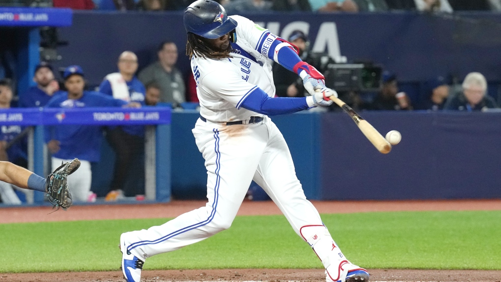 Cabrera of the Blue Jays secures final out with bases loaded in 10th inning