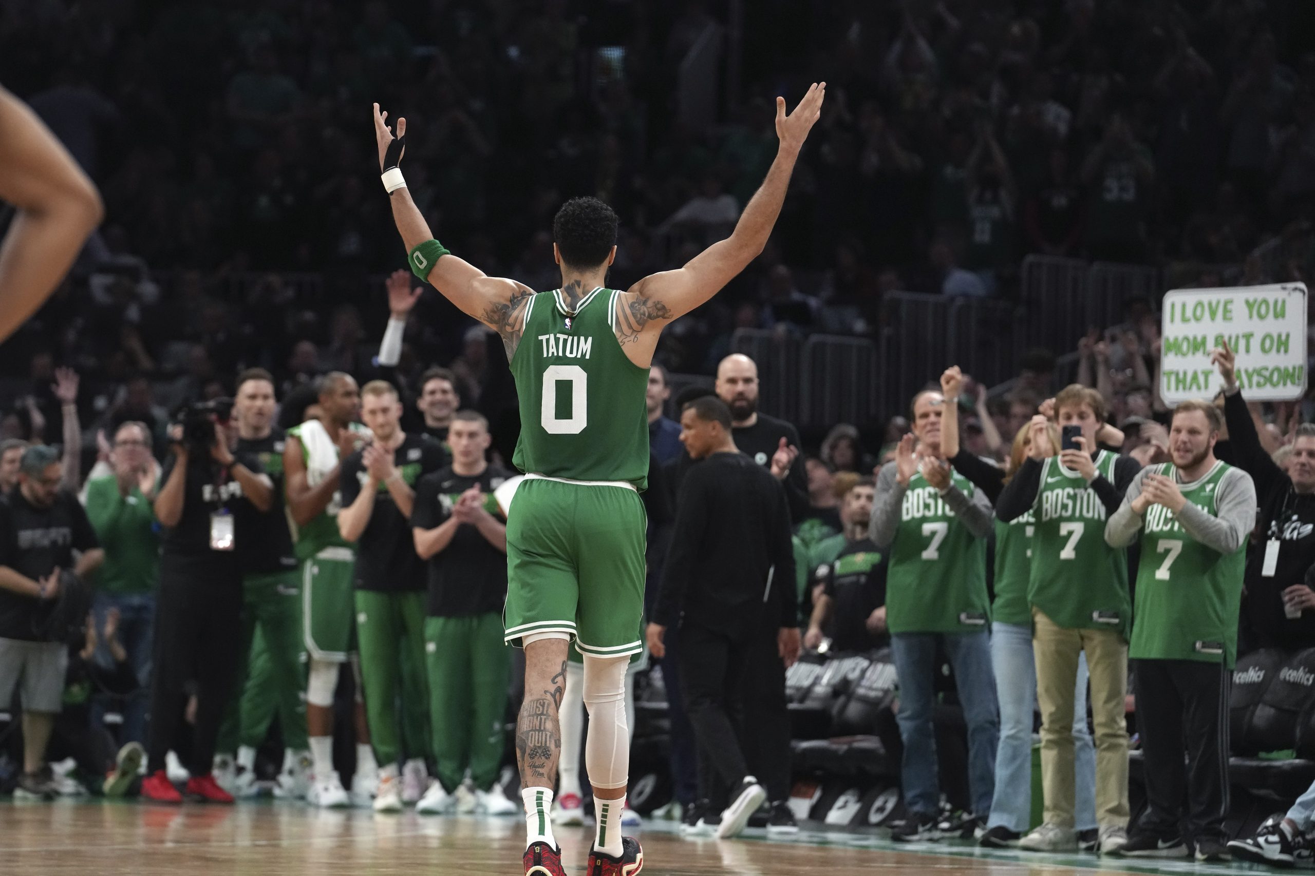 Jayson Tatum signs record-breaking deal with Celtics