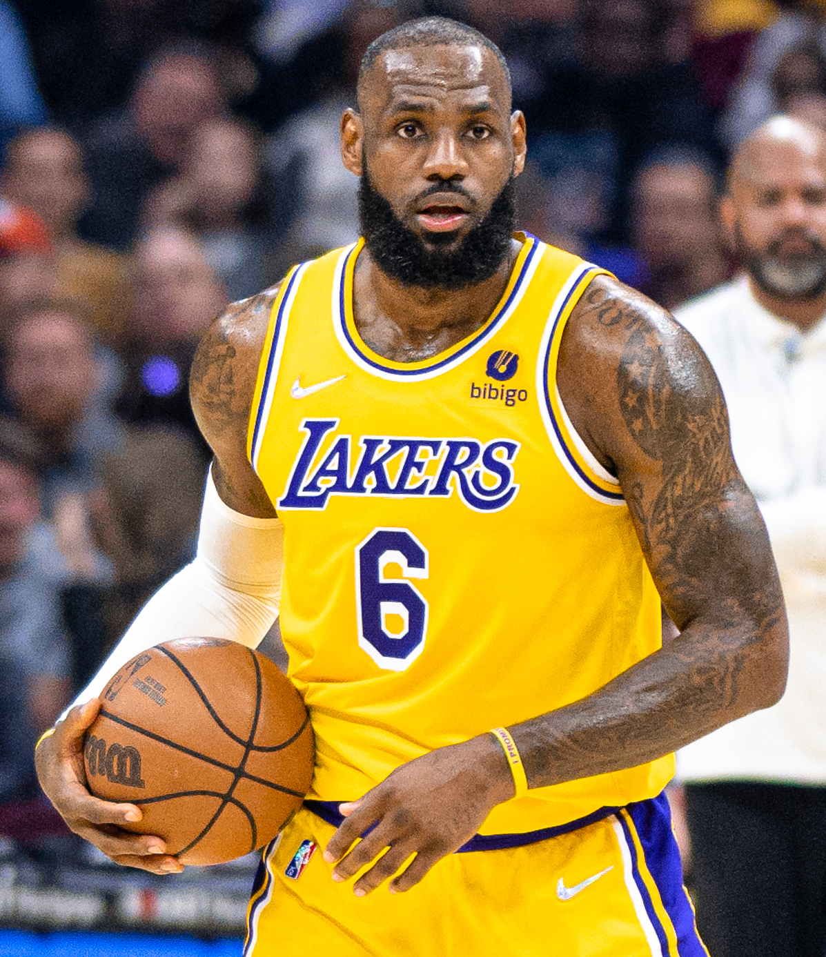 LeBron James Signs New Contract with Los Angeles Lakers