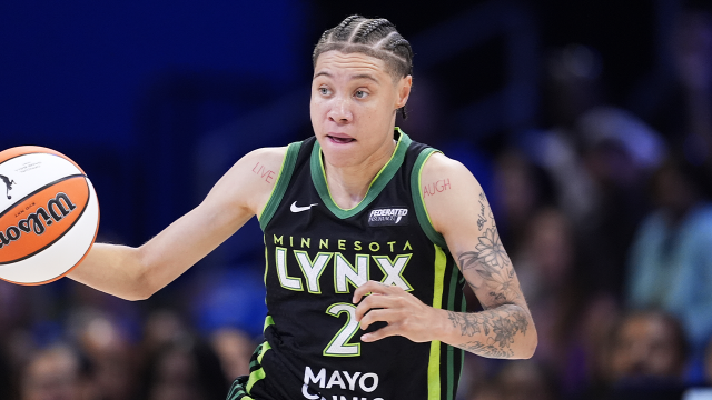 Marina Mabrey traded to Sun in exchange for Rachel Banham, Moriah Jefferson, and draft pick from Sky