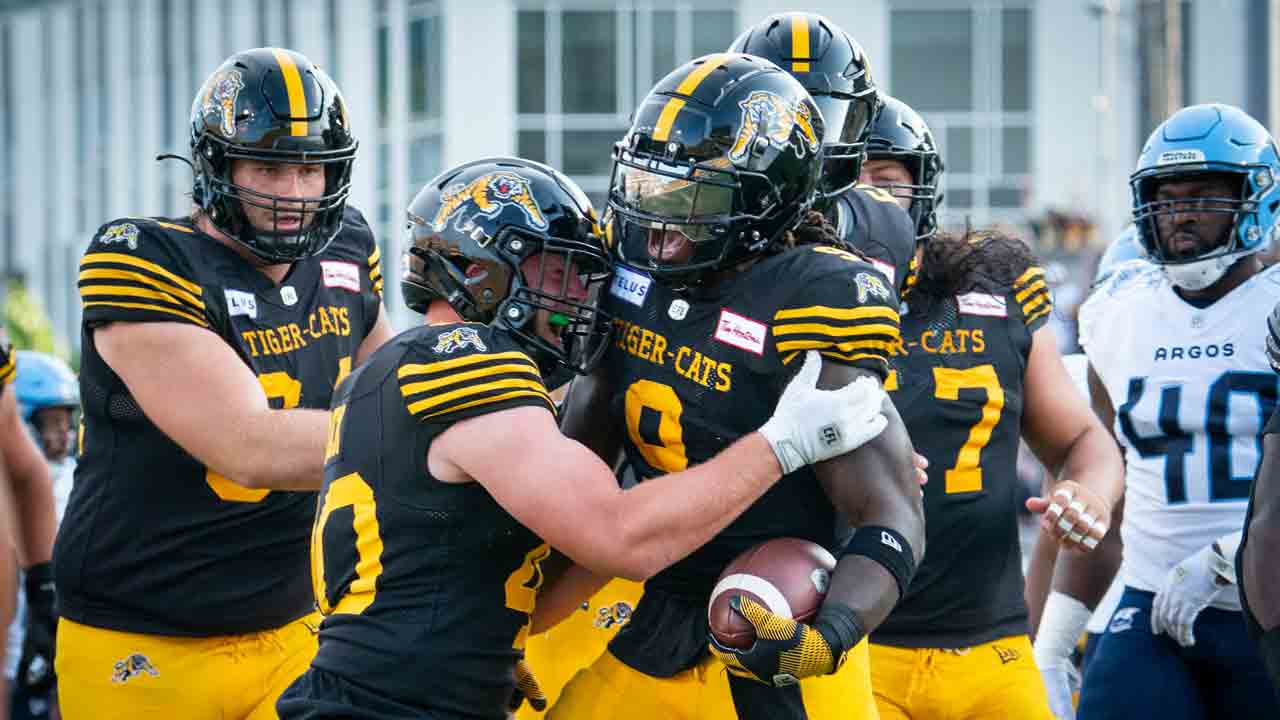 Mitchell leads Tiger-Cats to victory over winless Elks