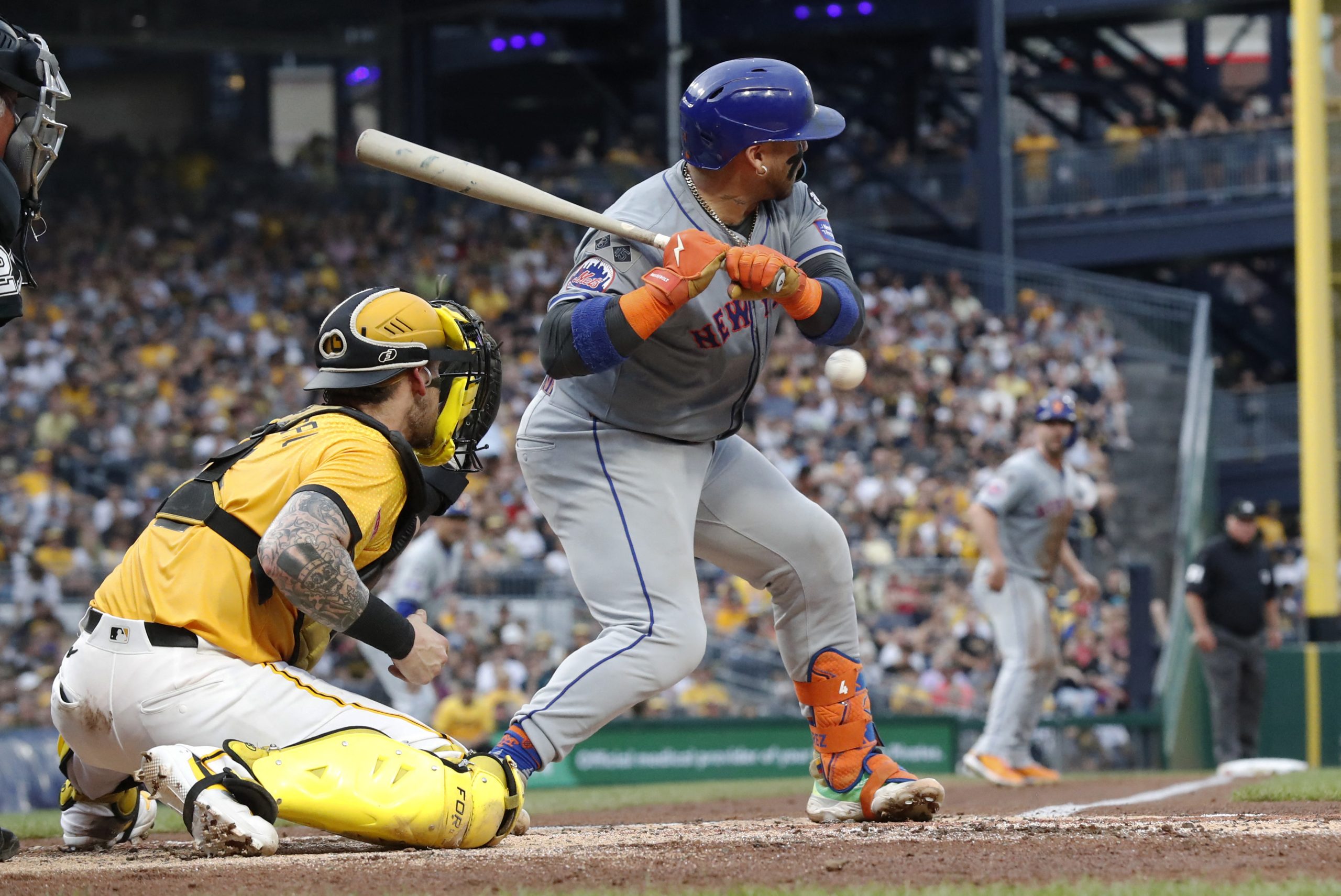 Tellez hits grand slam as Pirates hit seventh home run against Mets