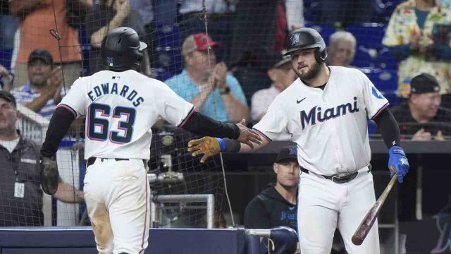 The New York Mets defeat the New York Yankees in a four-game Subway Series sweep