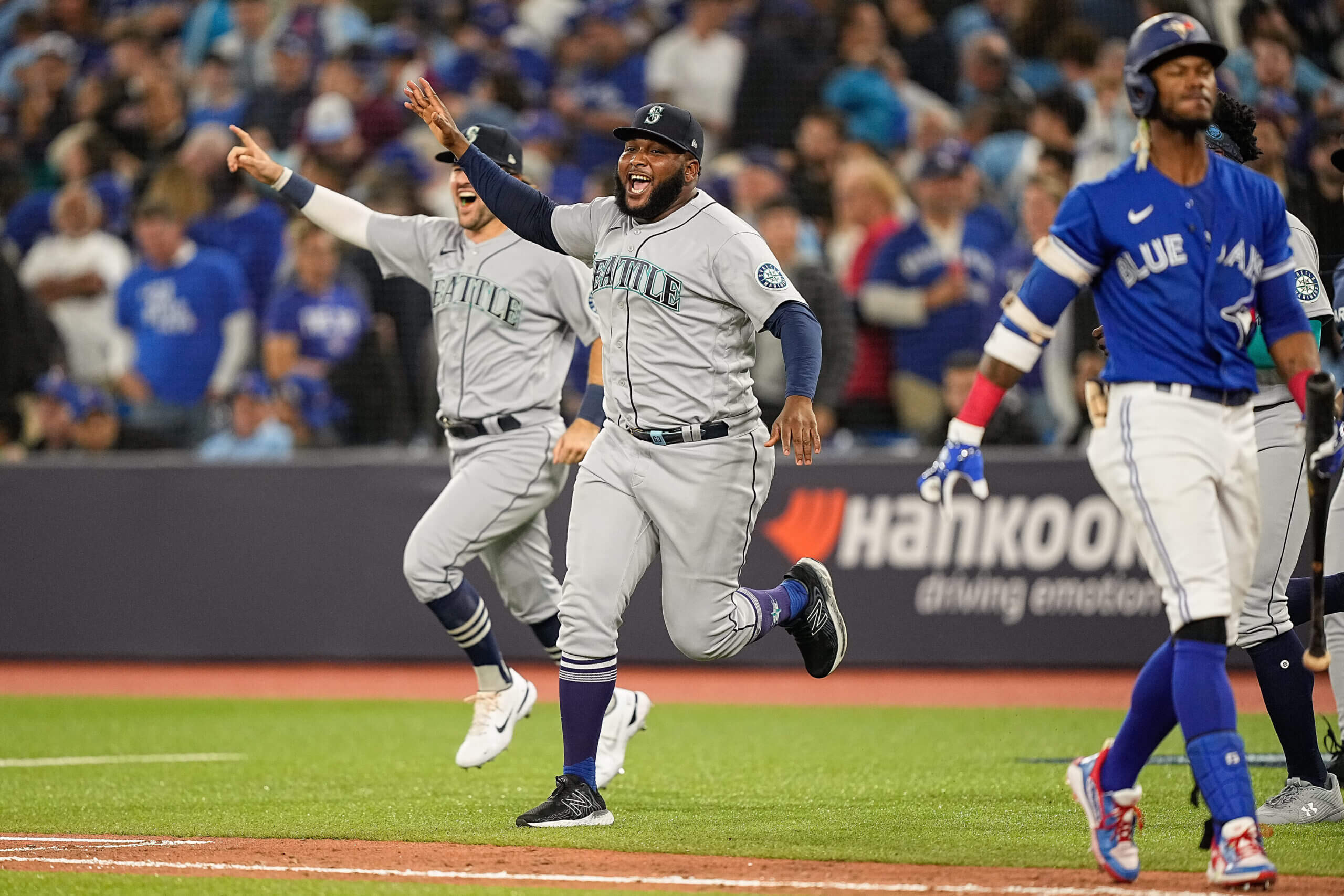 Toronto Blue Jays face off against Seattle Mariners on Sportsnet