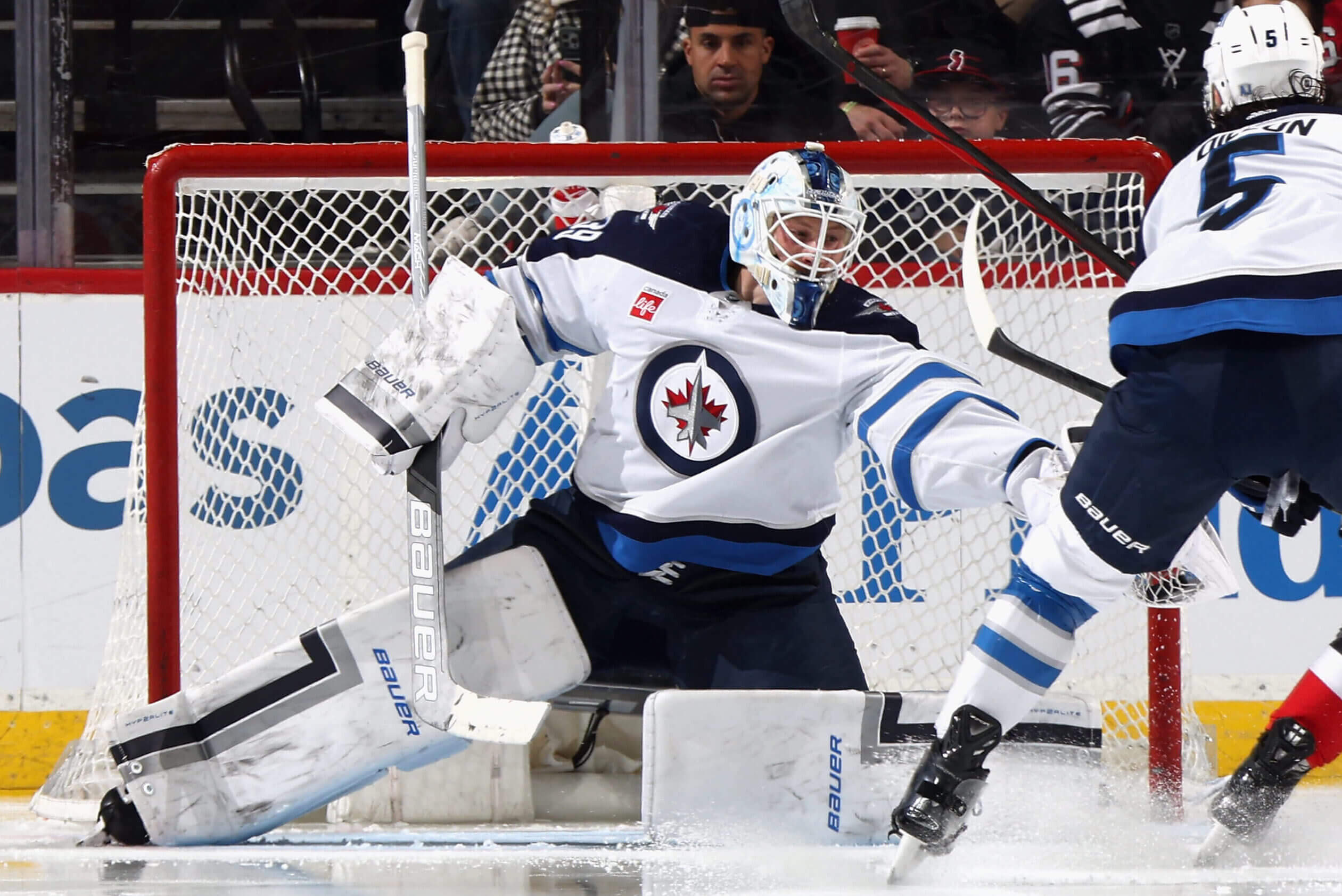 Blackhawks goaltender Laurent Brossoit to miss five-to-seven weeks following knee surgery