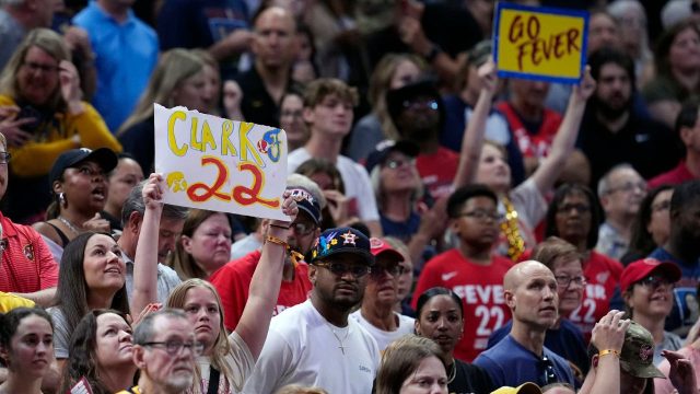 Caitlin Clark sets new WNBA rookie assists record in Fever’s victory over Storm