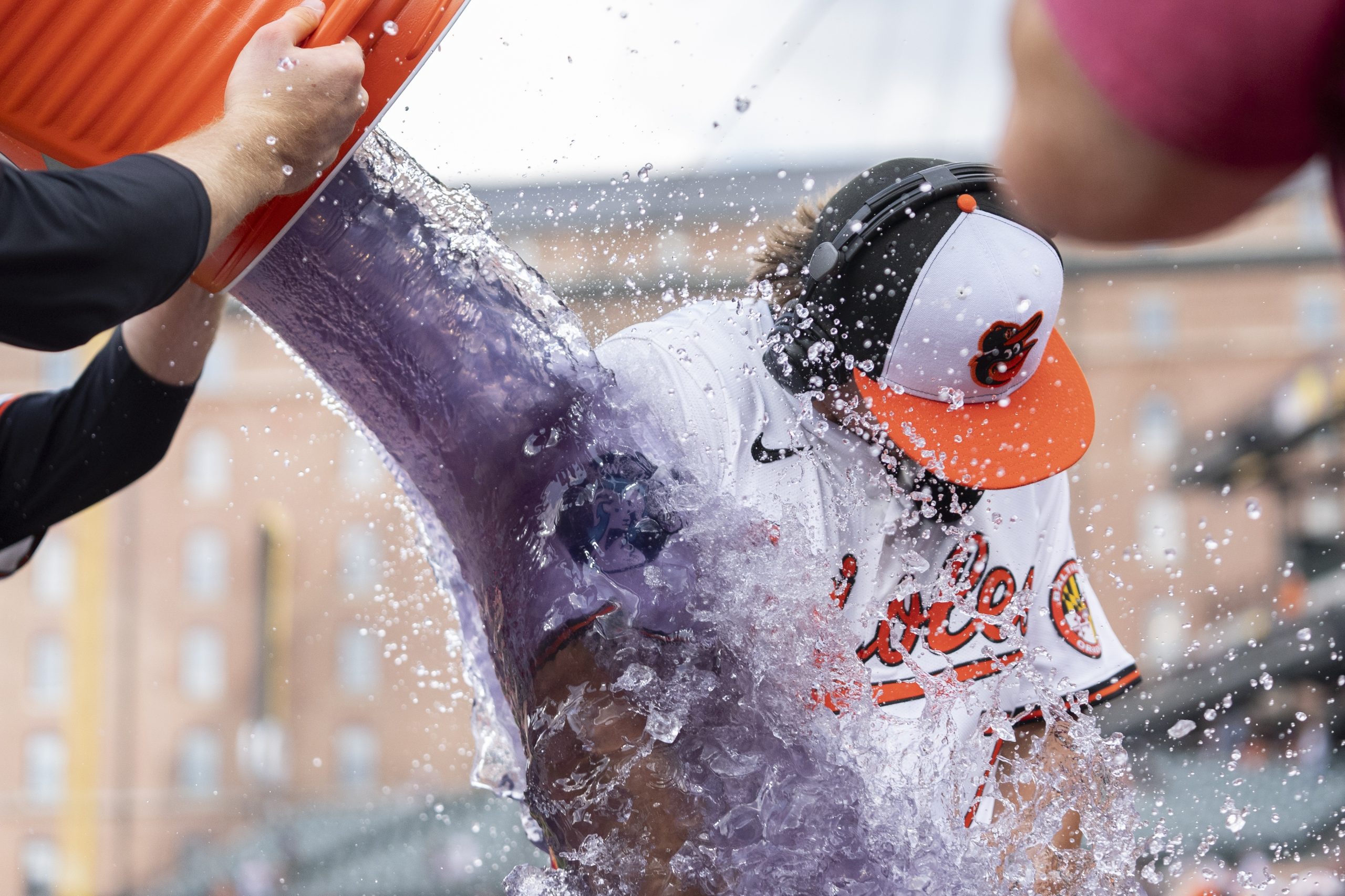 Holliday hits third consecutive home run to put Orioles ahead