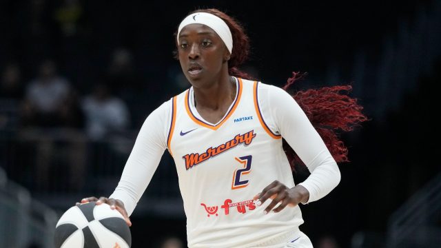 Kahleah Copper leads Mercury to victory with 29 points in return to Chicago against Sky