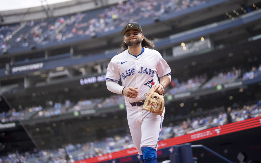 Should the Blue Jays consider trading Bichette this offseason?