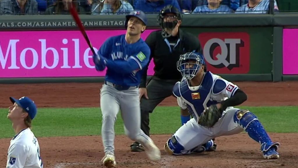 Varsho hits three-run home run to increase Blue Jays' lead