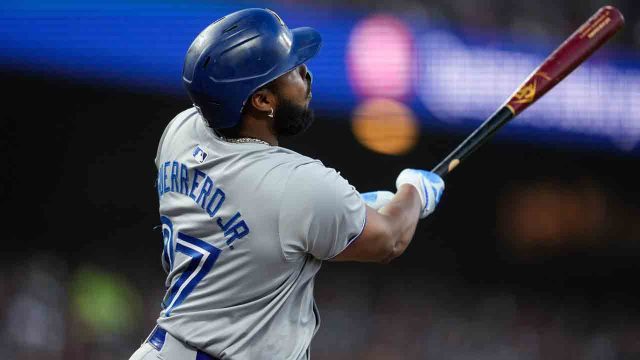 Vladimir Guerrero Jr. of the Blue Jays hits a double, extending his hit streak to 17 games