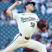 Blue Jays Dominate Twins in 15-0 Victory: MLB Highlights