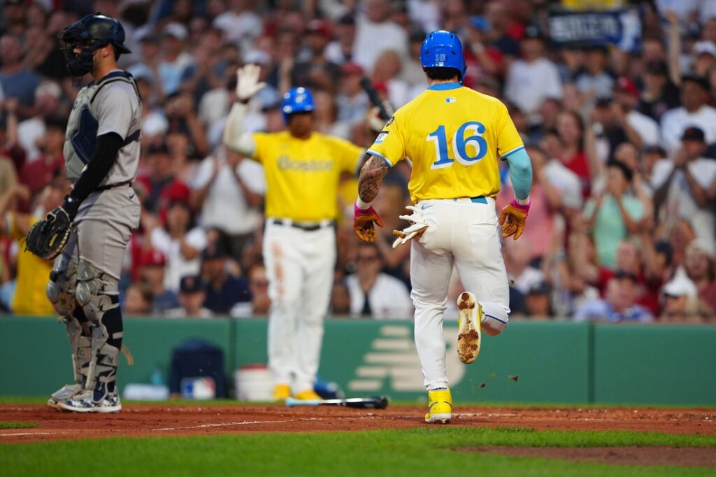 Jansen hits solo home run for Red Sox against Yankees