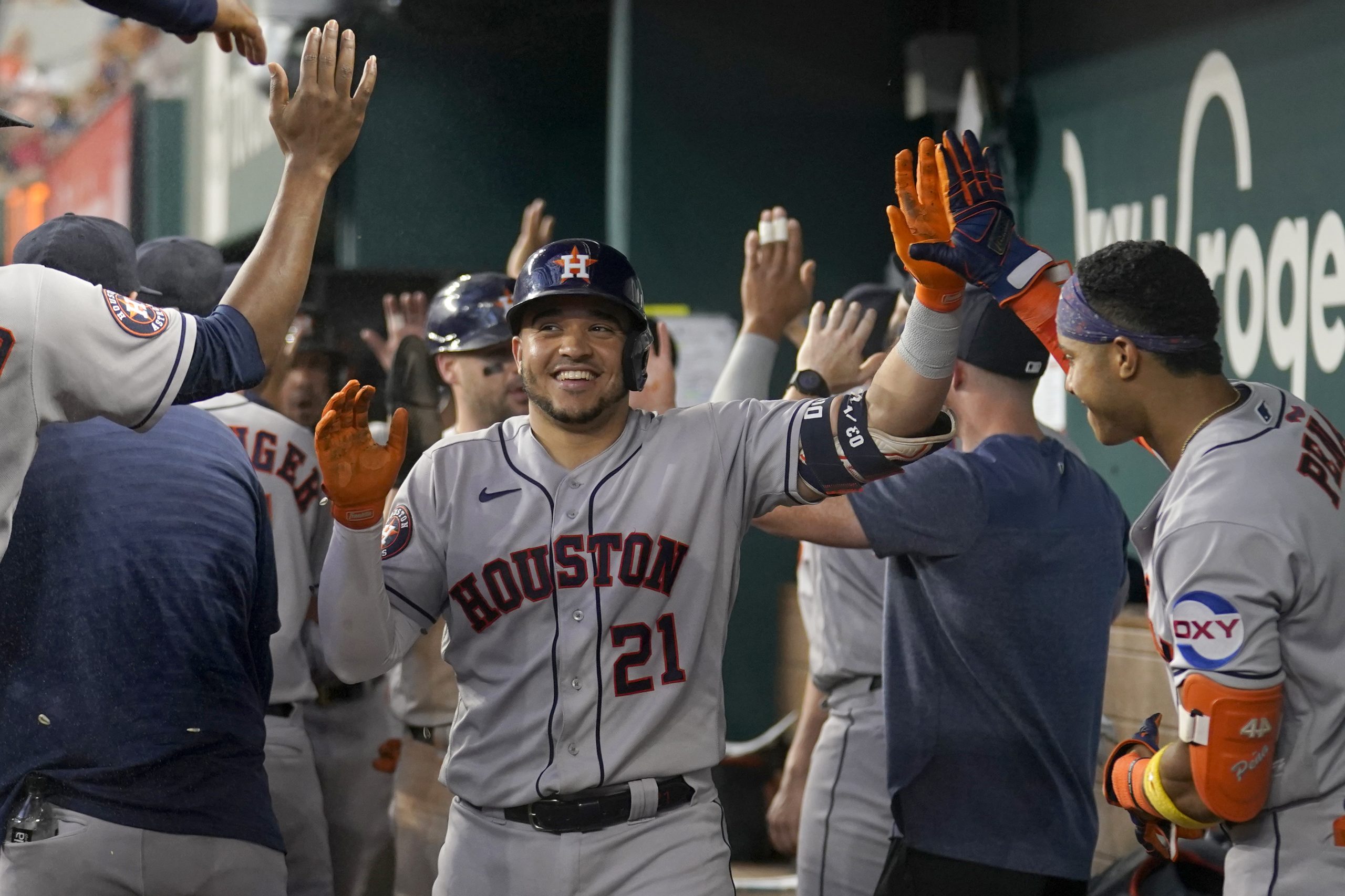 Yusei Kikuchi leads Houston Astros to historic 5,000th victory over Los Angeles Angels in MLB Playoff Push